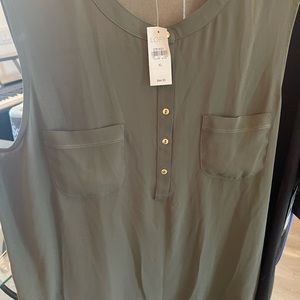 Loft Ladies XL mixed media button down sleeveless shell nwt